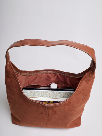 Zwarte Suède Schoudertas – Minimalistisch & Ruim Design