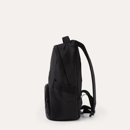 Lichtroze Rugzak met Meerdere Vakken – Comfortabel & Waterafstotend voor School, Werk of Reizen