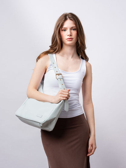 Zwarte Schoudertas – Minimalistisch & Ruim Design van Vegan Leer