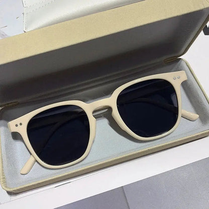 Unisex Zonnebril – UV400 Bescherming & Krasbestendig | Trendy Zonnebrillen