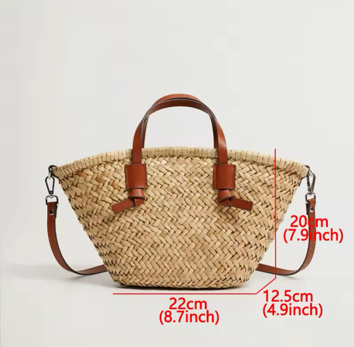Rieten Strandtas met Leren Details – Stijlvolle Zomertas met Schouderriem