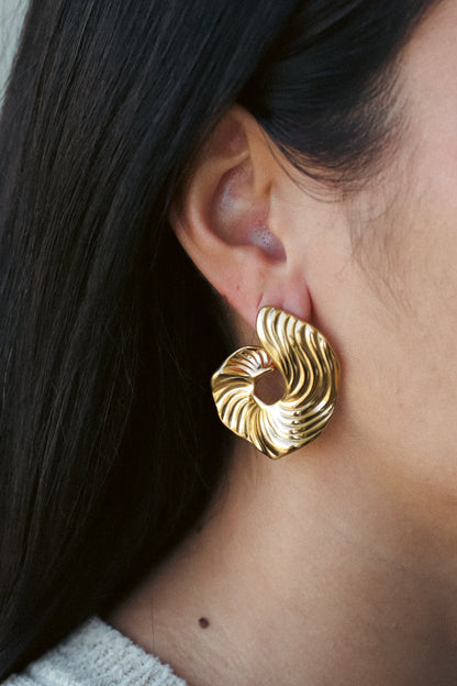 Luxe Gouden Oorbellen – Hypoallergeen & Trendy Statement Sieraad