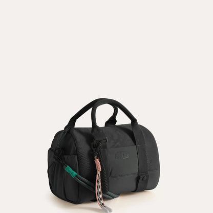 Lichtroze Sporttas 24L – Compacte Duffeltas met Schoenenvak & Waterafstotend Design voor Gym & Dagelijks Gebruik