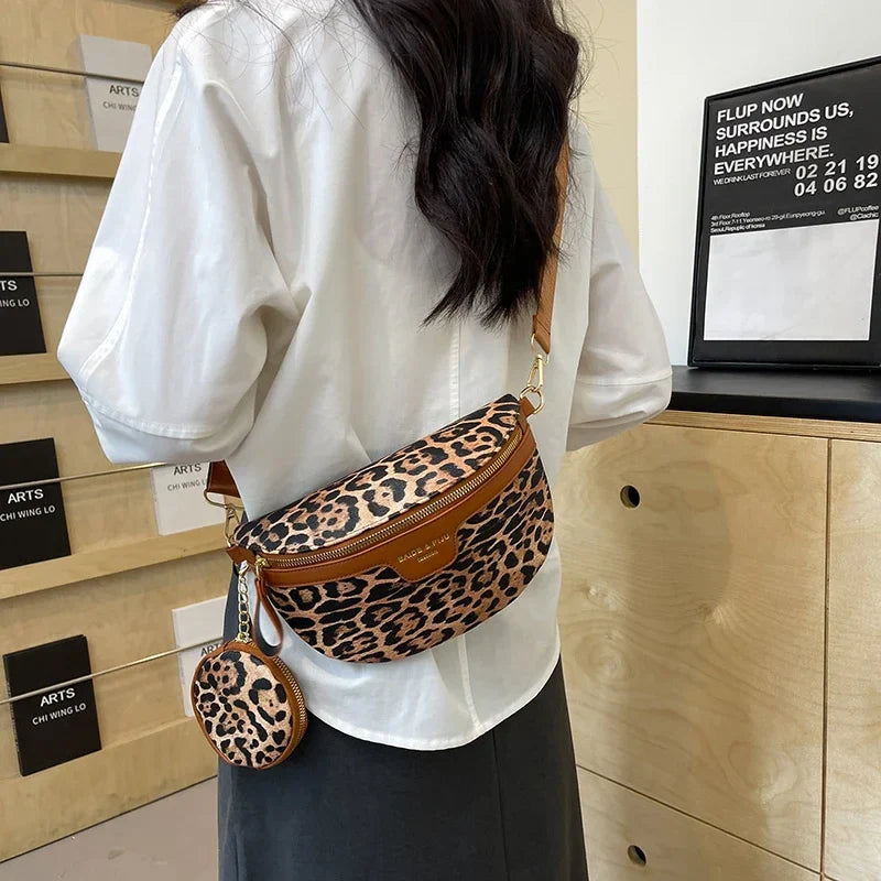 Leopard Print Crossbody & Heuptas – Trendy Panterlook – Verstelbare Band & Mini Pouch