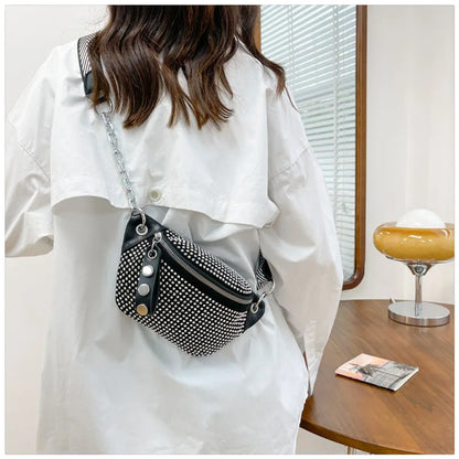 Zwarte Heuptas met Strass Steentjes – Crossbody Festival Bag met Schakelketting – Glam Streetstyle