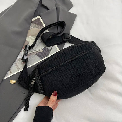 Zwarte Corduroy Crossbody Tas – Minimalistisch, Duurzaam & Comfortabel