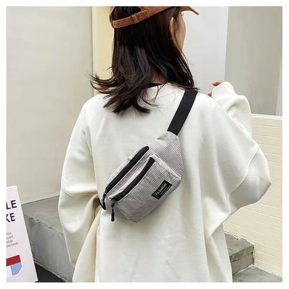 Witte Crossbody Heuptas – Sportief, Ruim & Comfortabel