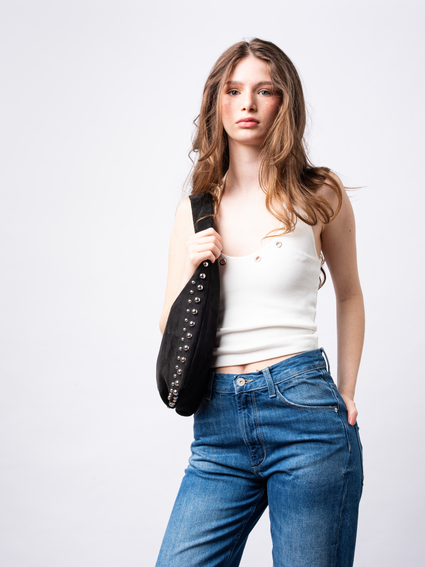 Liorra Vegan Leren Schoudertas Zwart met Studs – Stoer & Stijlvol