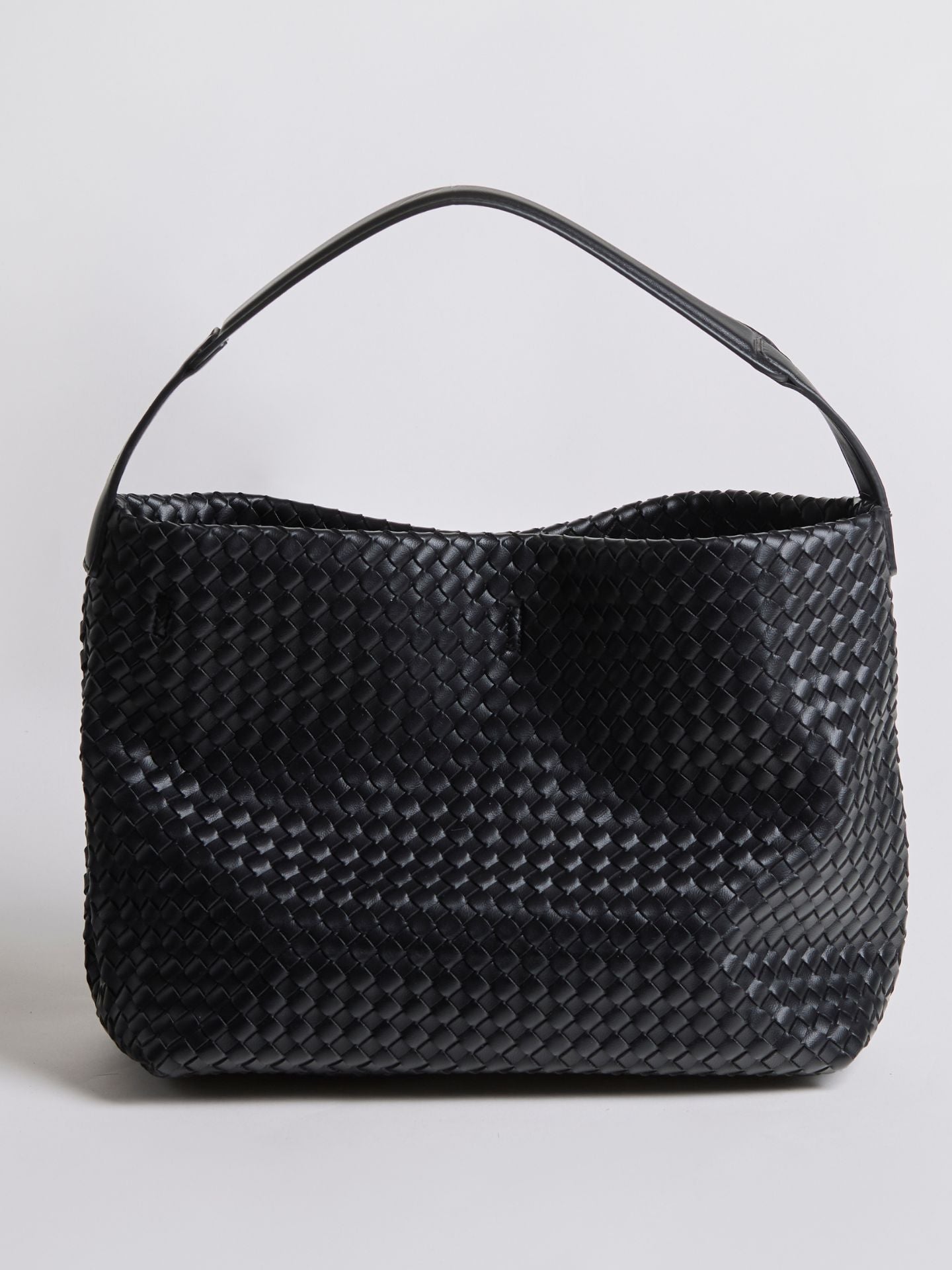 Liorra Vegan Leren Geweven Hobo Schoudertas Zwart – Stijlvol & Ruim