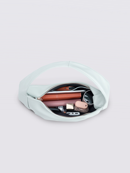 Ruime Zwarte Schoudertas van Vegan Leer – Minimalistisch Design