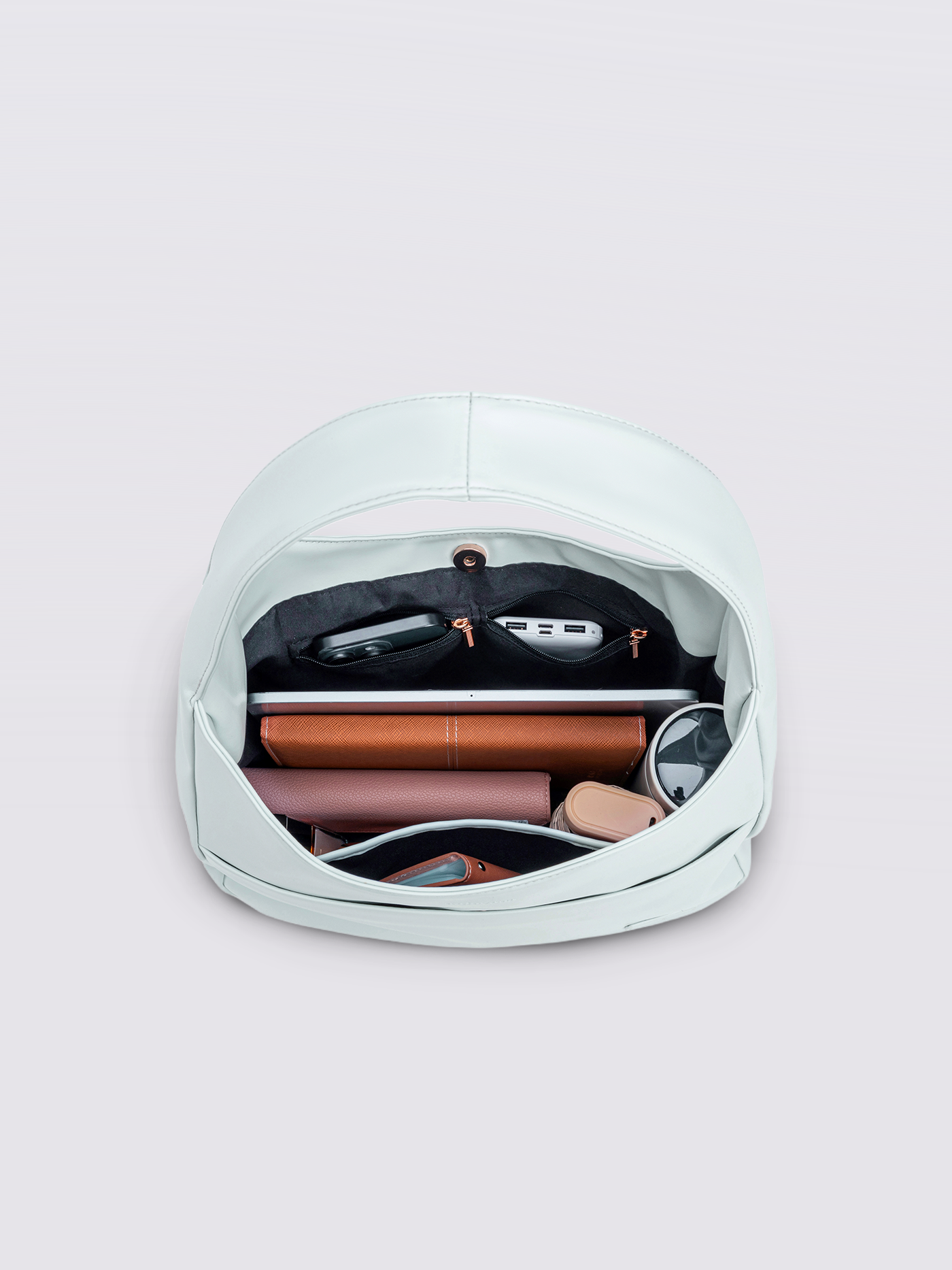 Ruime Zwarte Schoudertas van Vegan Leer – Minimalistisch Design