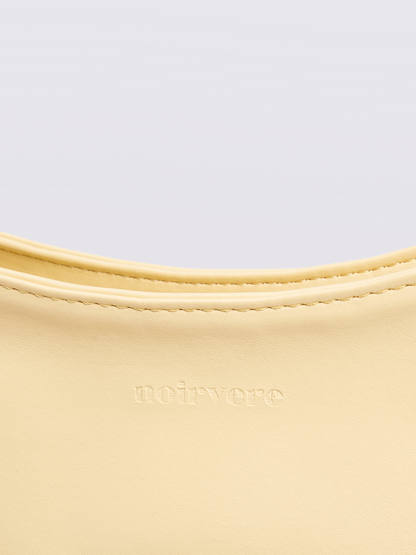 Ruime Zwarte Schoudertas van Vegan Leer – Minimalistisch Design