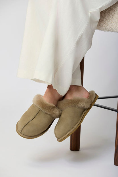 Warme Schapenvacht Pantoffels – Comfortabele Unisex Huisschoenen met Antislip Zool