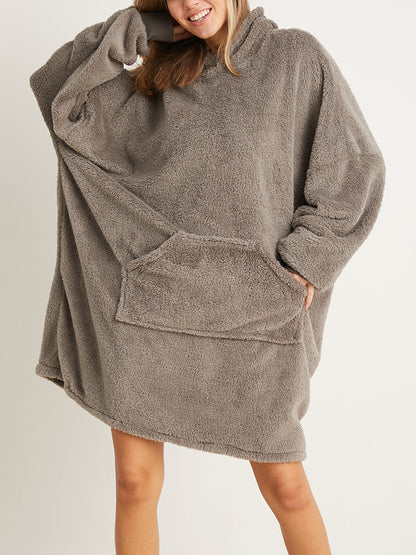 Huggie Hoodie Deken – Warme Oversized Flanellen Hoodie met Mouwen