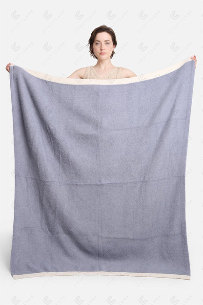 Luxe Fleece Deken 130x150cm | Zachte Woonplaid met Gekleurde Randen